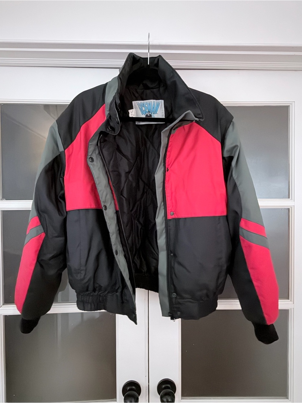 Women’s Colorblock Insulated Jacket - Black & Red